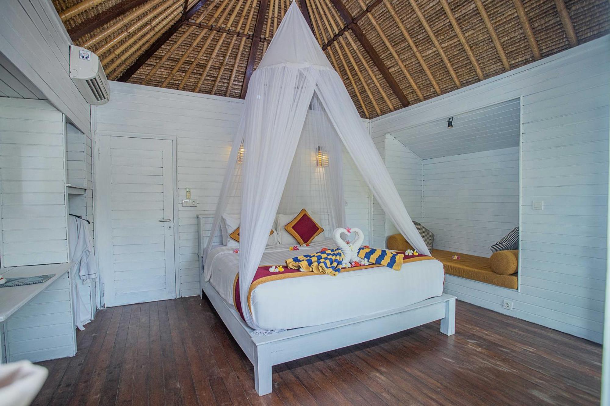 Отель Koji Garden Huts Нуса-Лембонган Экстерьер фото