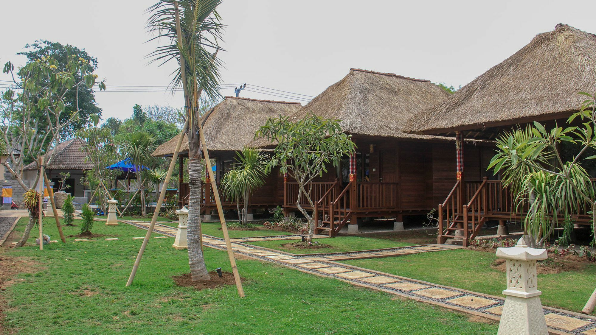 Отель Koji Garden Huts Нуса-Лембонган Экстерьер фото